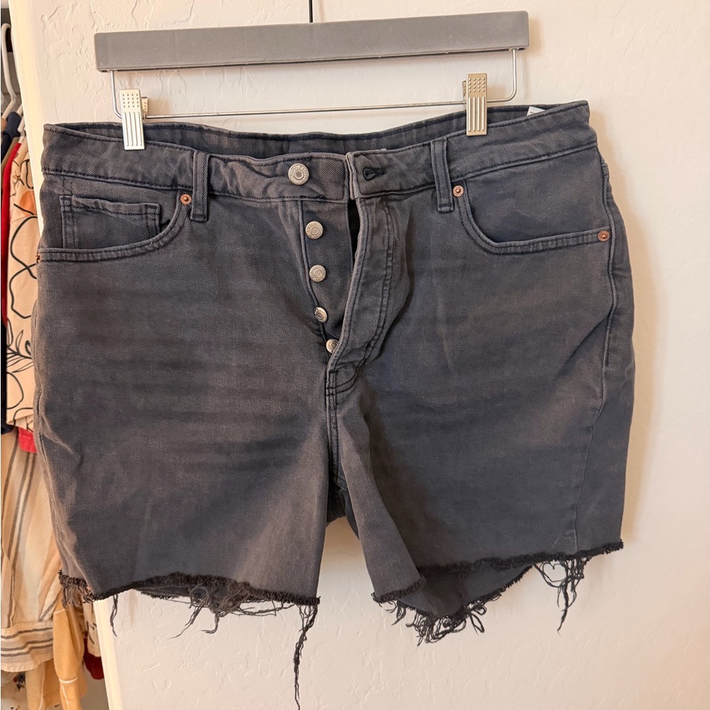 Old Navy Black Button-Fly Frayed Hem Jean Shorts